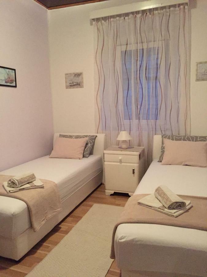 Apartmani Vela Luka Dış mekan fotoğraf