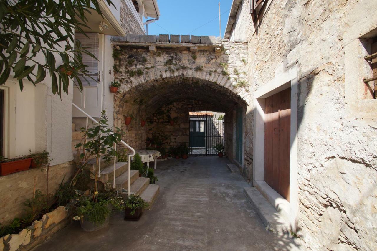 Apartmani Vela Luka Dış mekan fotoğraf